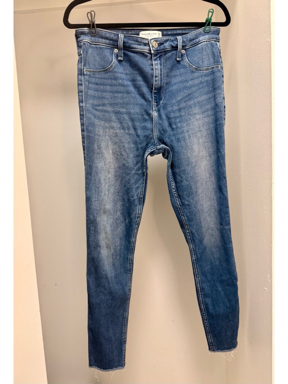 Abercrombie & Fitch - High Rise Jean Legging - Size 30" / 10 Short - 26" Inseam - Picture 2 of 11